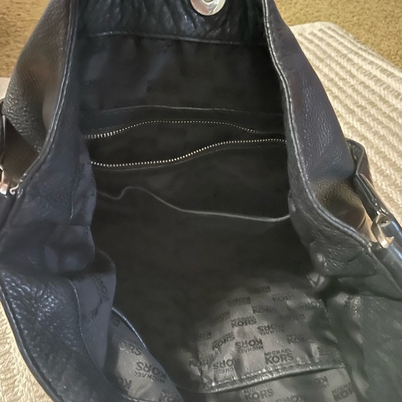 Michael Kors Black Leather Bag / Purse classic vintage in excellent condition - Picture 6 of 9